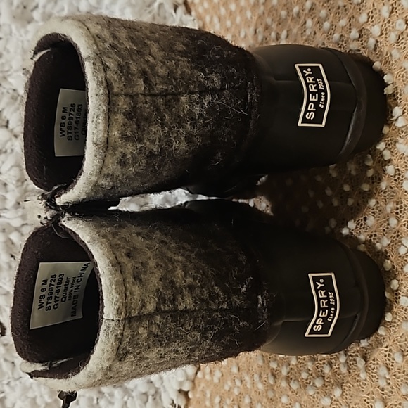 Sperry Duck Boots - Picture 6 of 16
